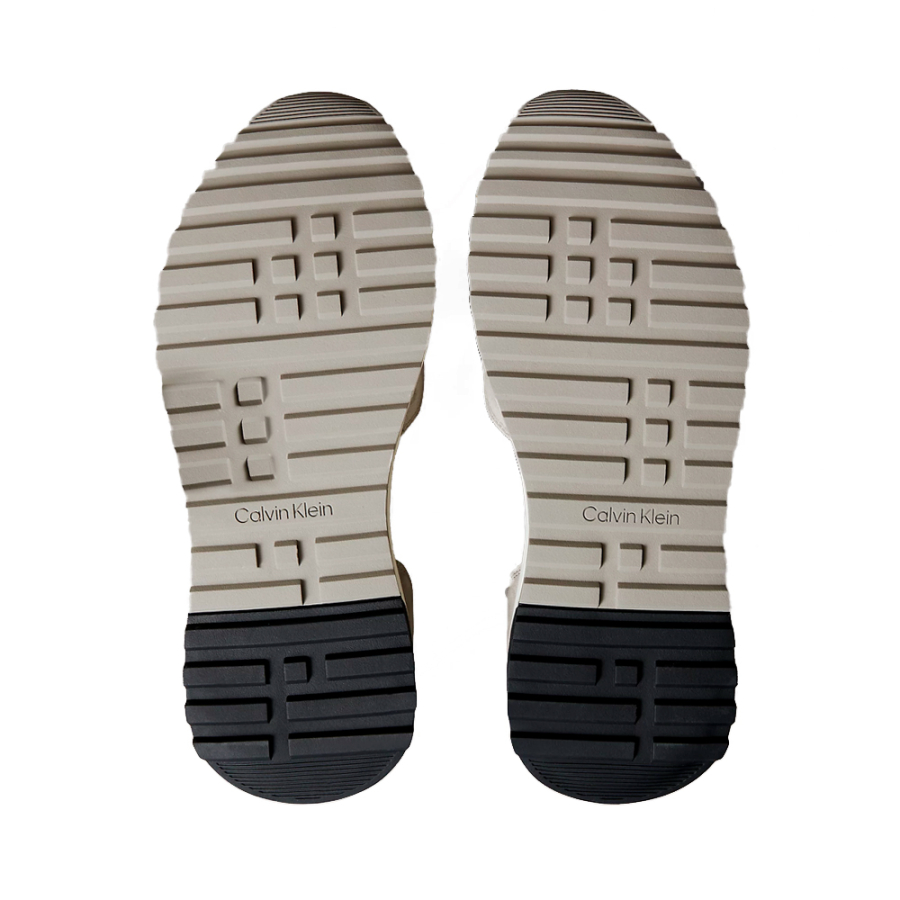 tenis-de-corrida-em-couro-misto