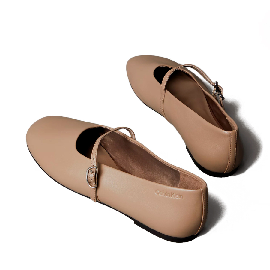 ballerines-en-cuir-a-bout-carre