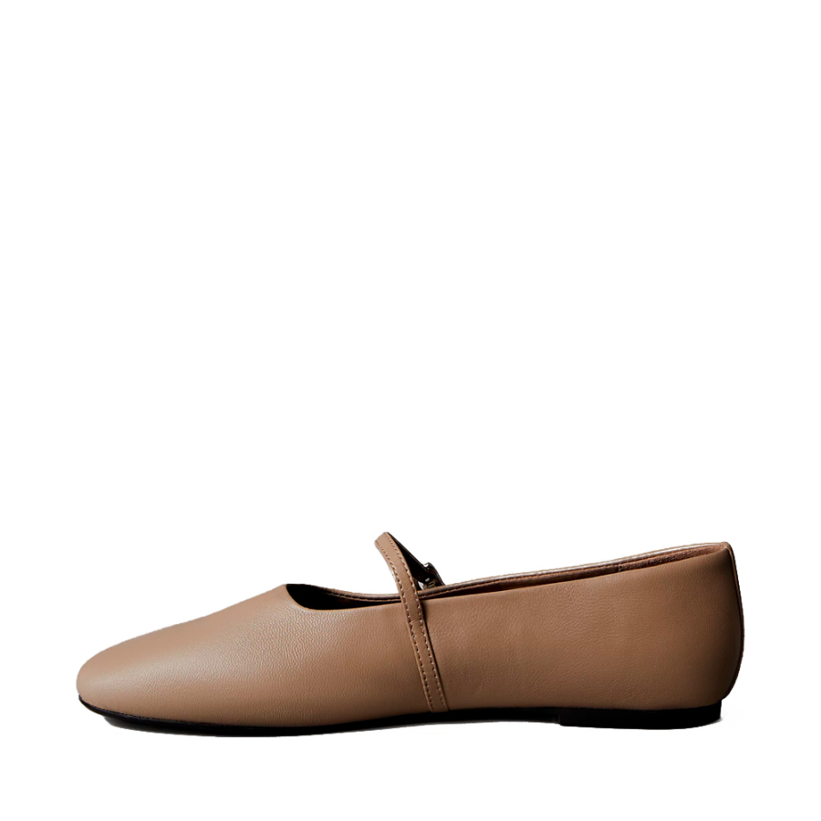 ballerines-en-cuir-a-bout-carre