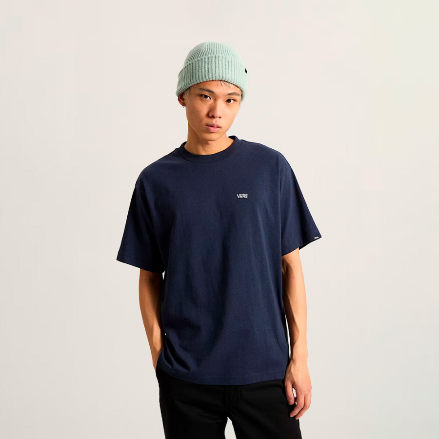 camiseta-com-logo-ii-no-lado-esquerdo-do-peito camiseta-com-logo-ii-no-lado-esquerdo-do-peito