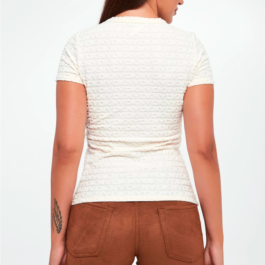 camiseta-logo-jacquard