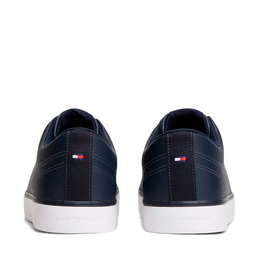 sneakers-in-pelle-con-logo