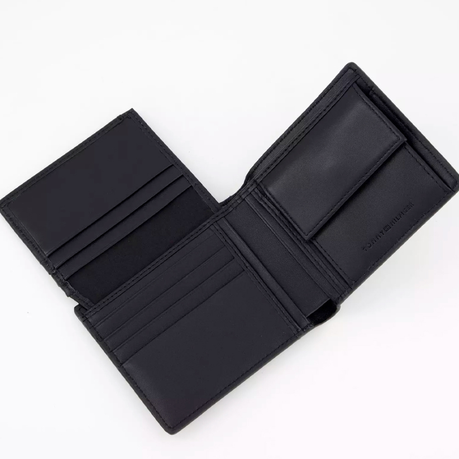 faltbare-firmenbrieftasche-mit-klappe-und-logo