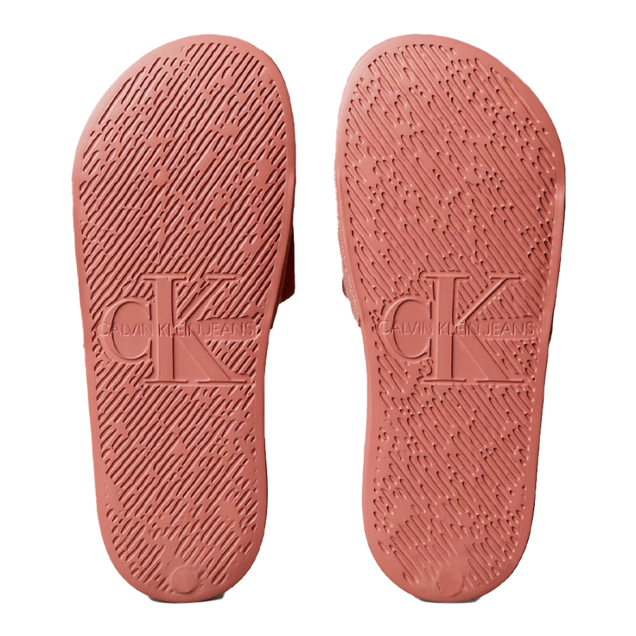 canvas-flip-flops-with-logo