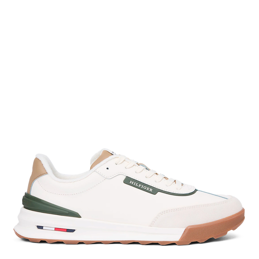 sneakers-retro-con-un-mix-di-texture sneakers-retro-con-un-mix-di-texture