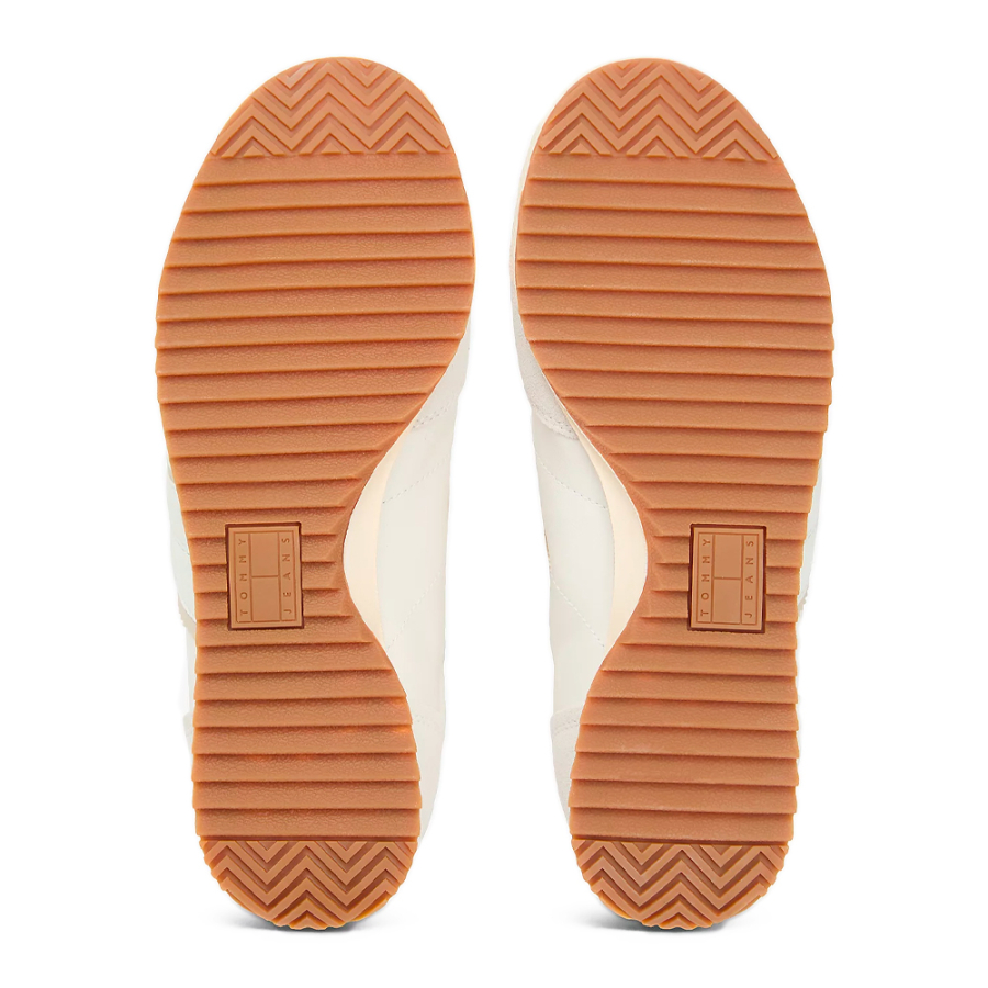 low-cut-leather-sneakers