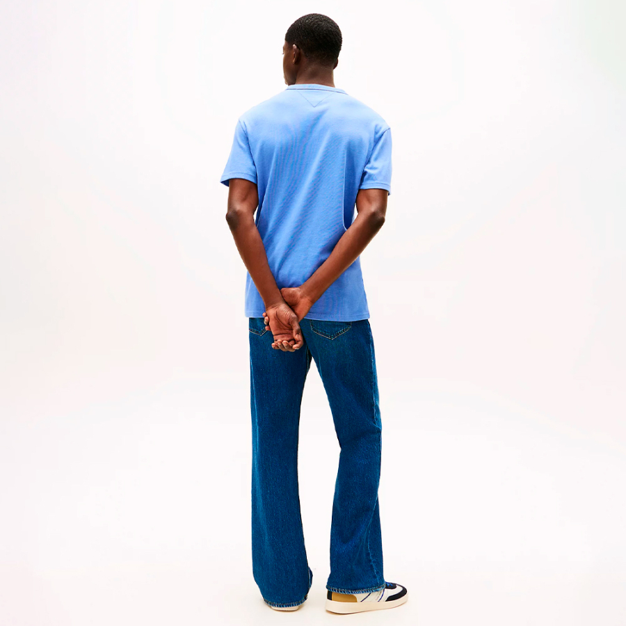 t-shirt-en-maille-avec-ecusson-ton-sur-ton