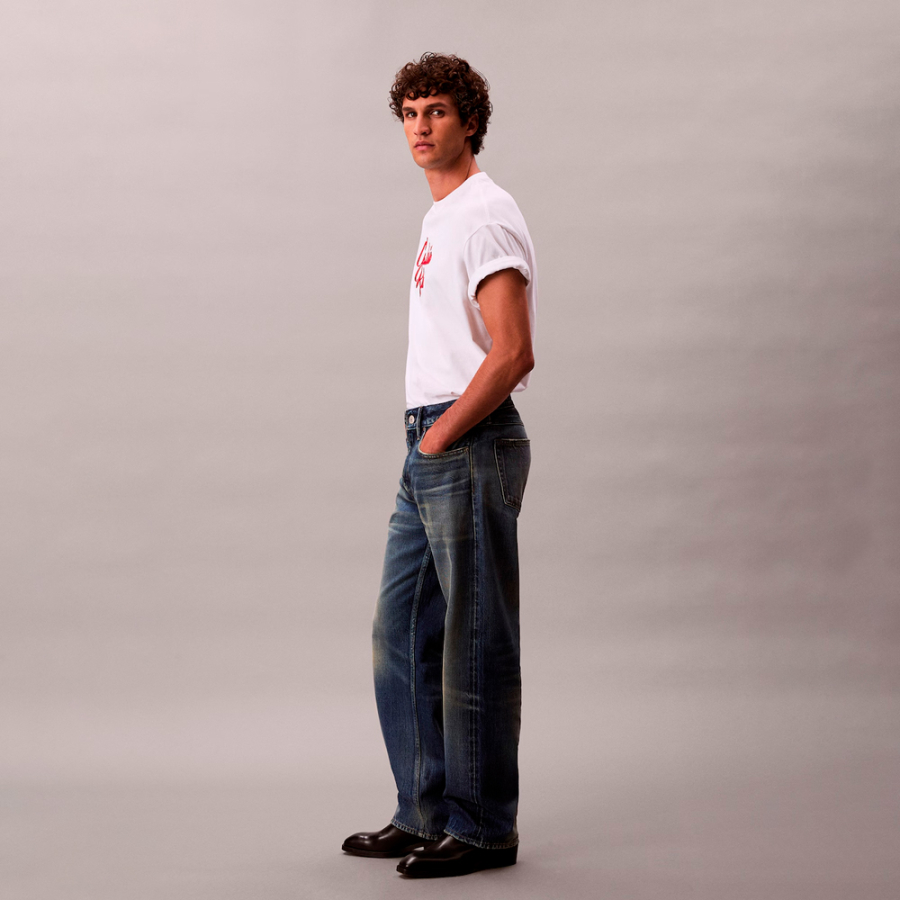 t-shirt-a-graphique-en-ecriture-cursive t-shirt-a-graphique-en-ecriture-cursive