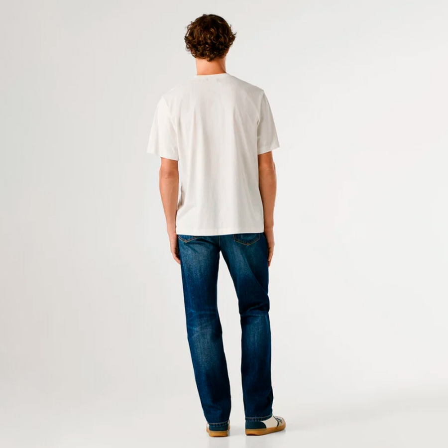 normal-geschnittenes-t-shirt-mit-aufgedrucktem-logo