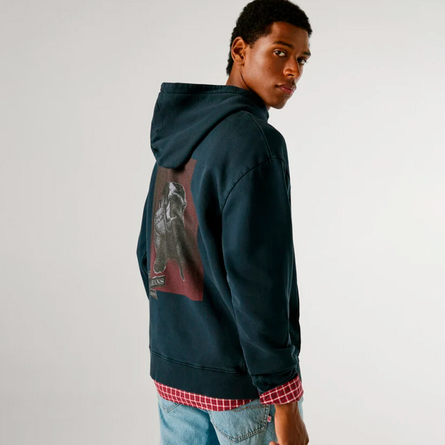 sweat-a-capuche-coupe-decontractee sweat-a-capuche-coupe-decontractee