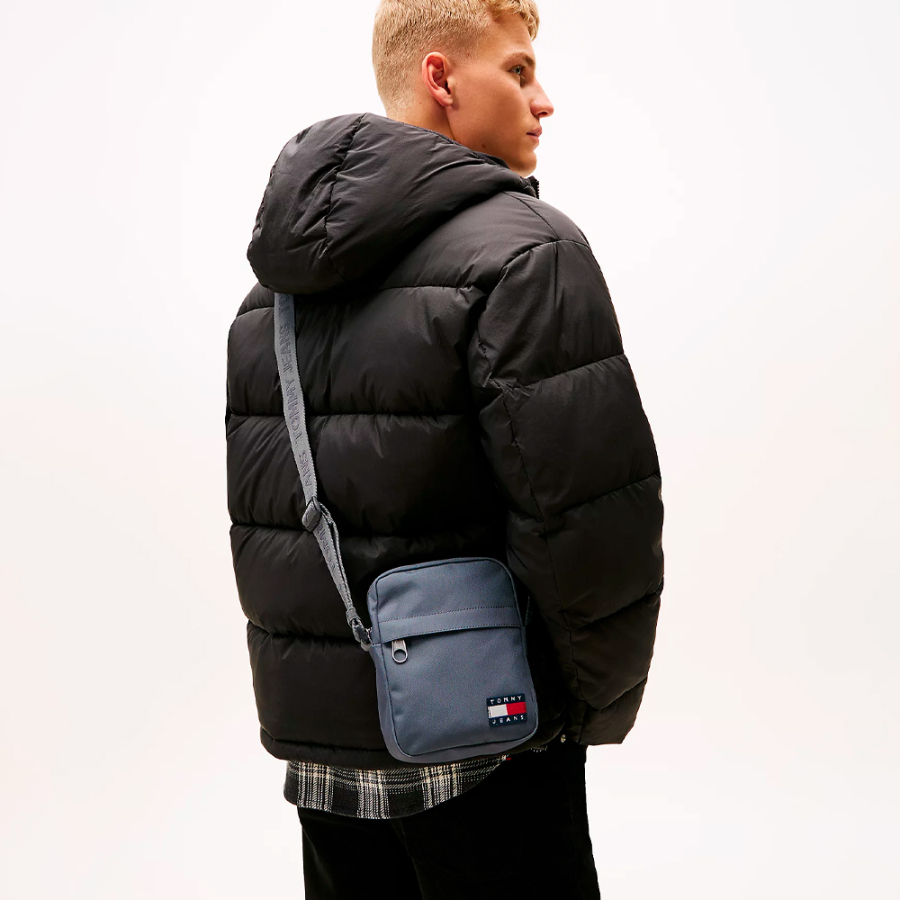 bolso-reporter-essential-con-inscripcion bolso-reporter-essential-con-inscripcion