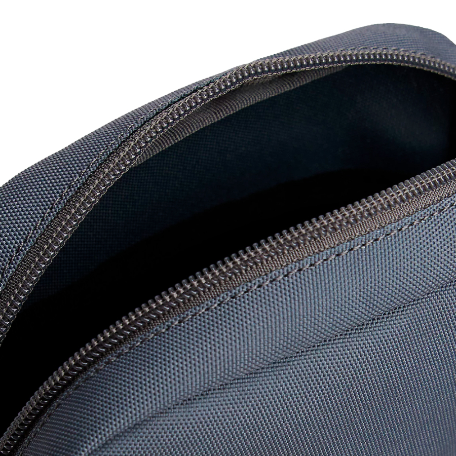 bolso-reporter-essential-con-inscripcion bolso-reporter-essential-con-inscripcion