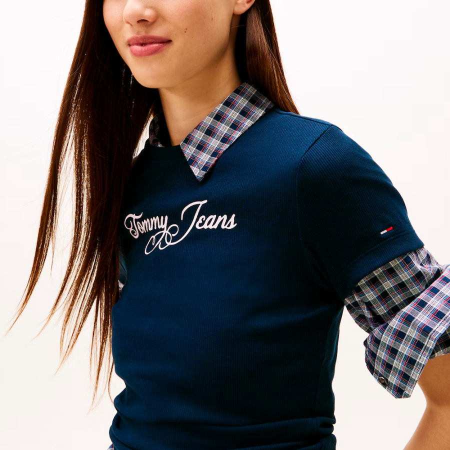 t-shirt-con-logo-slim-essentials