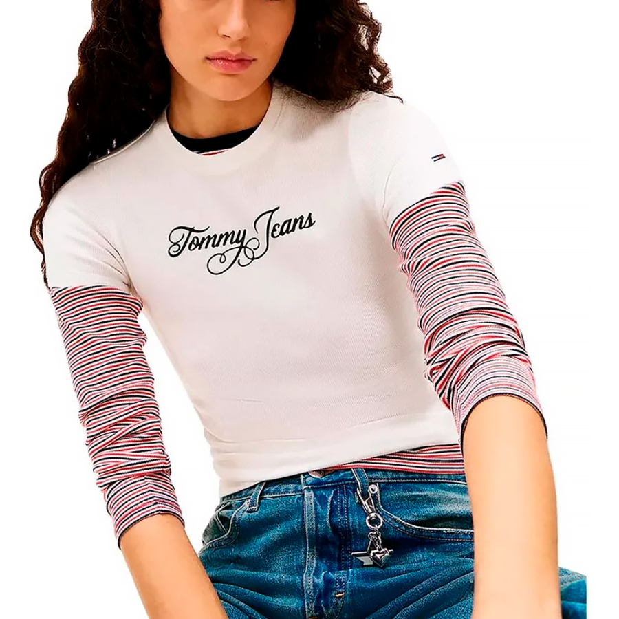 t-shirt-con-logo-slim-essentials