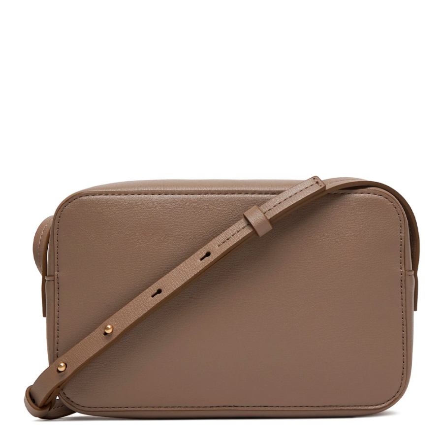 bolso-cruzado-con-logo-en-lamina-metalica bolso-cruzado-con-logo-en-lamina-metalica