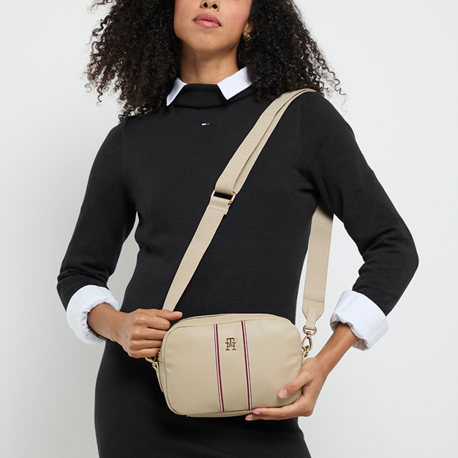 popette-soft-camera-shoulder-bag popette-soft-camera-shoulder-bag