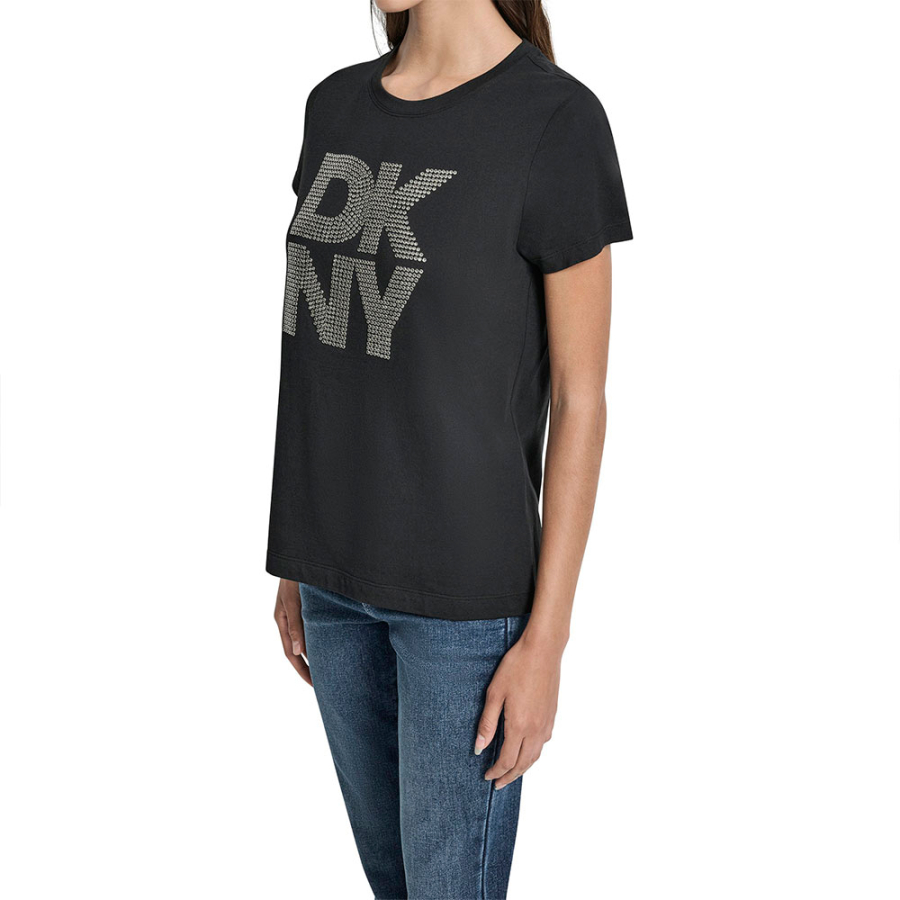 t-shirt-metal-empile