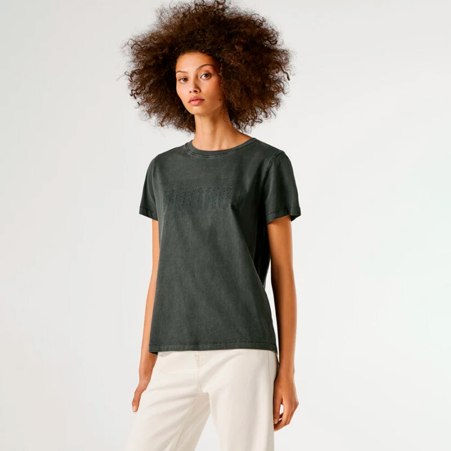 t-shirt-mit-aufgedrucktem-logo t-shirt-mit-aufgedrucktem-logo