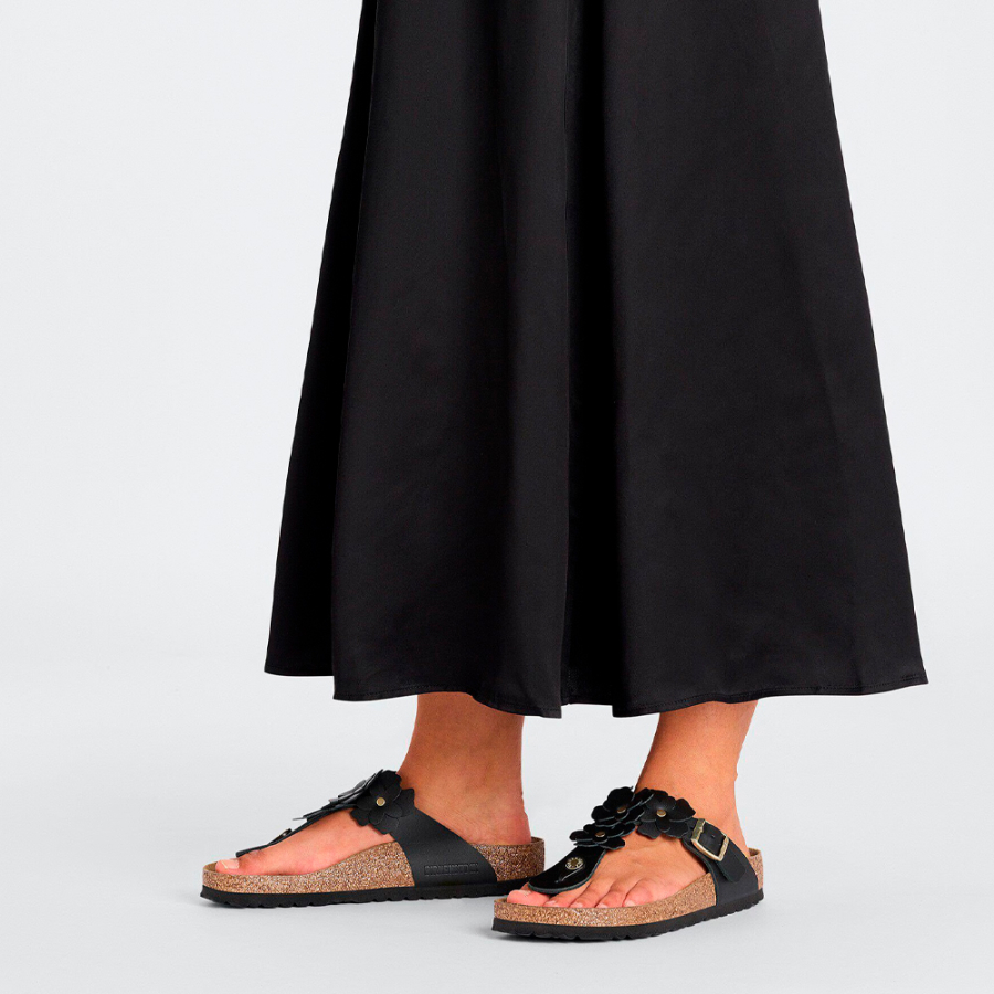 sandalia-regular-com-detalhe-de-flor-gizeh