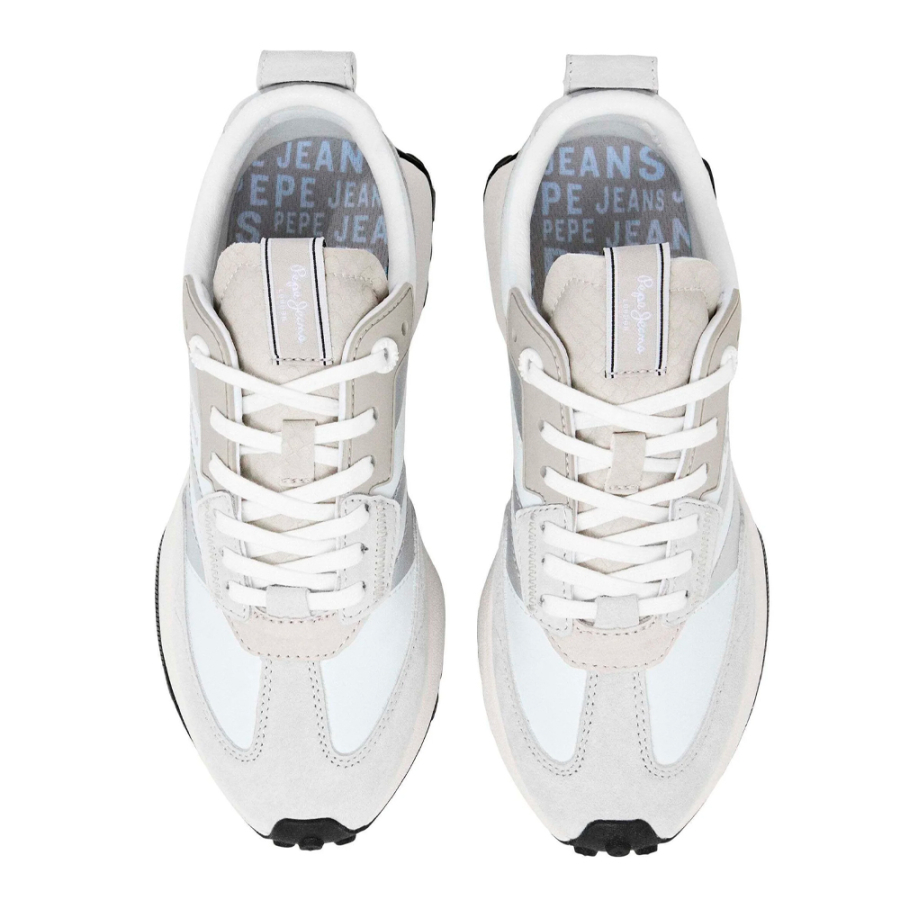 zapatillas-con-detalles-en-ante