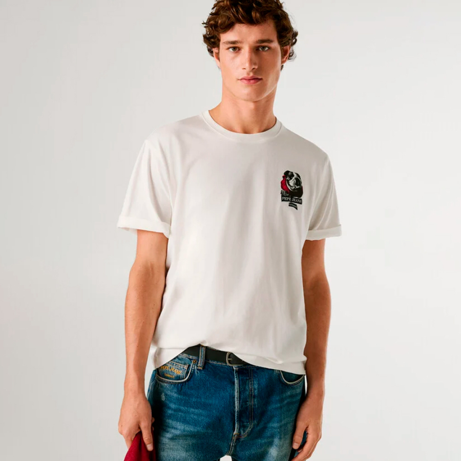 t-shirt-con-stampa-grafica-dalla-vestibilita-regolare