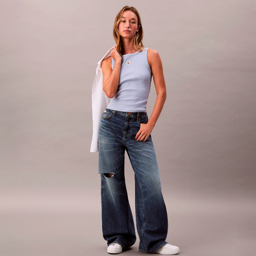 geripptes-tanktop-mit-gewebtem-monolog