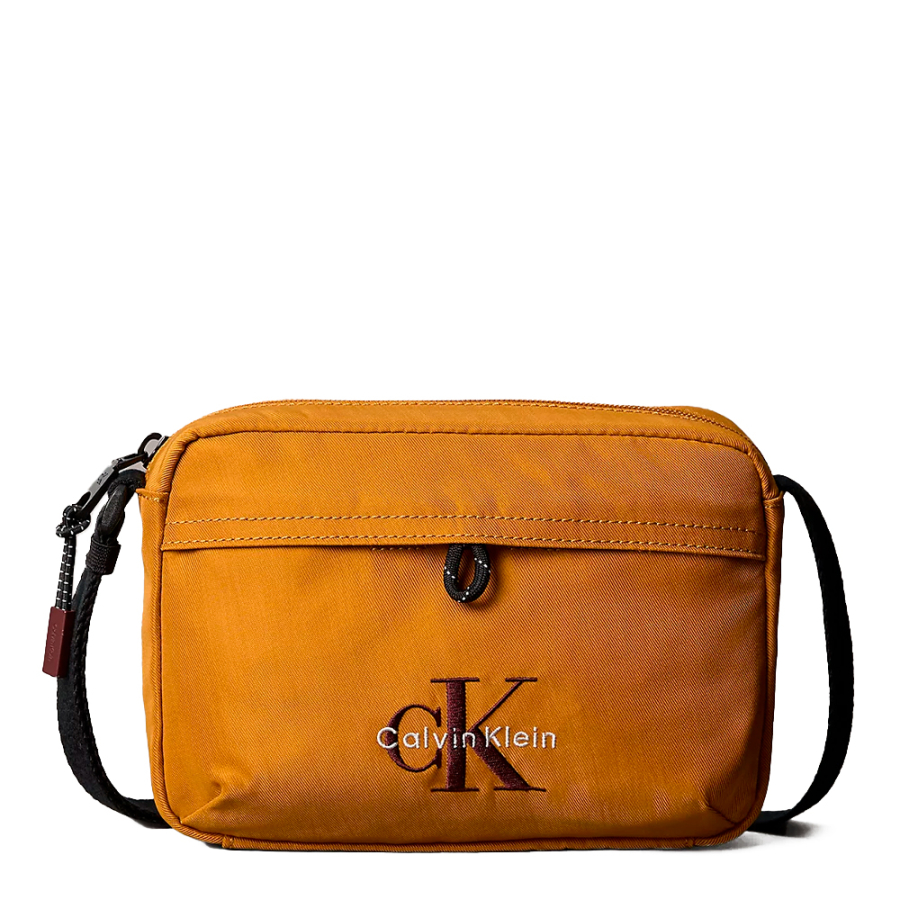 nylon-camera-shoulder-bag-with-prominent-logo