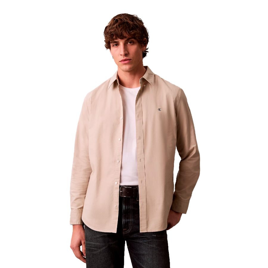 camisa-oxford-classica-com-botoes