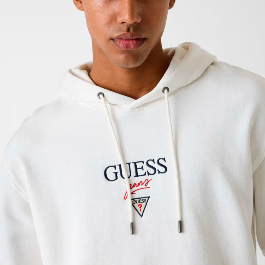 hoodie-mit-aufgedrucktem-logo hoodie-mit-aufgedrucktem-logo