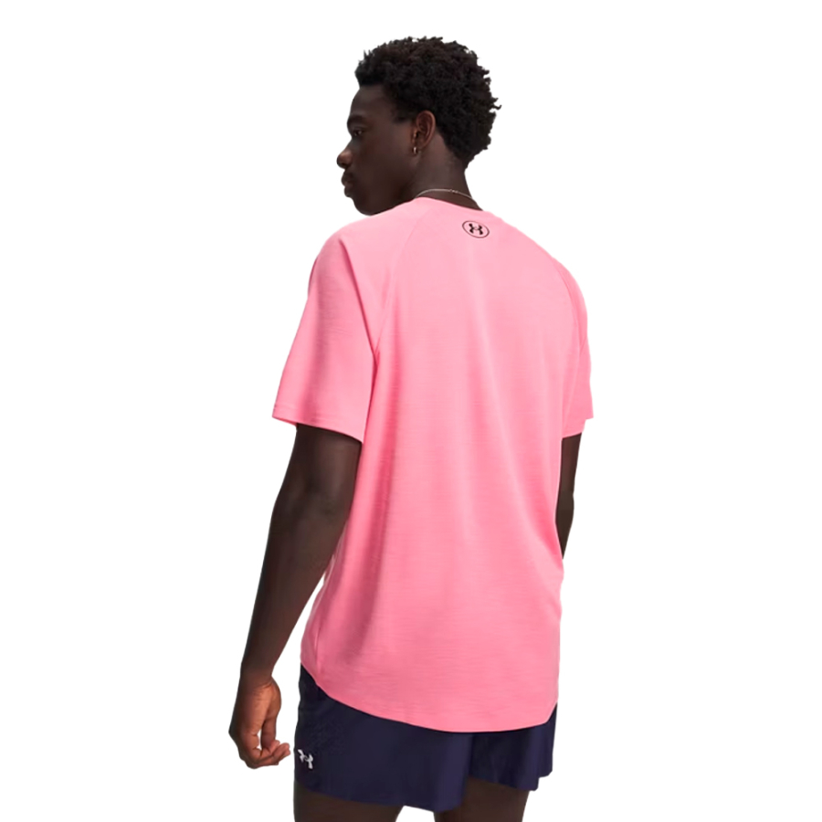 t-shirt-a-maniche-corte-con-texture-tech