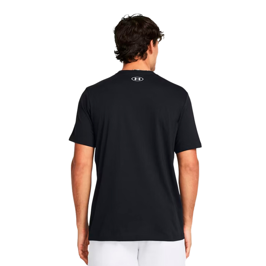 t-shirt-avec-logo-ua