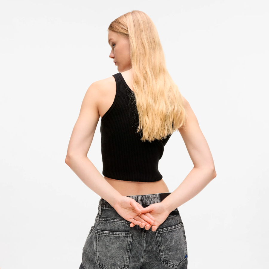 haut-en-maille-sans-manches