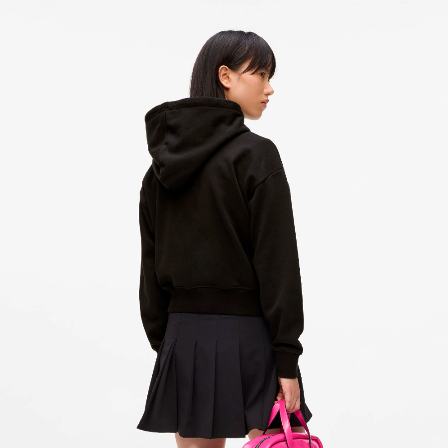 sudadera-con-capucha-y-decorada-con-grafiti