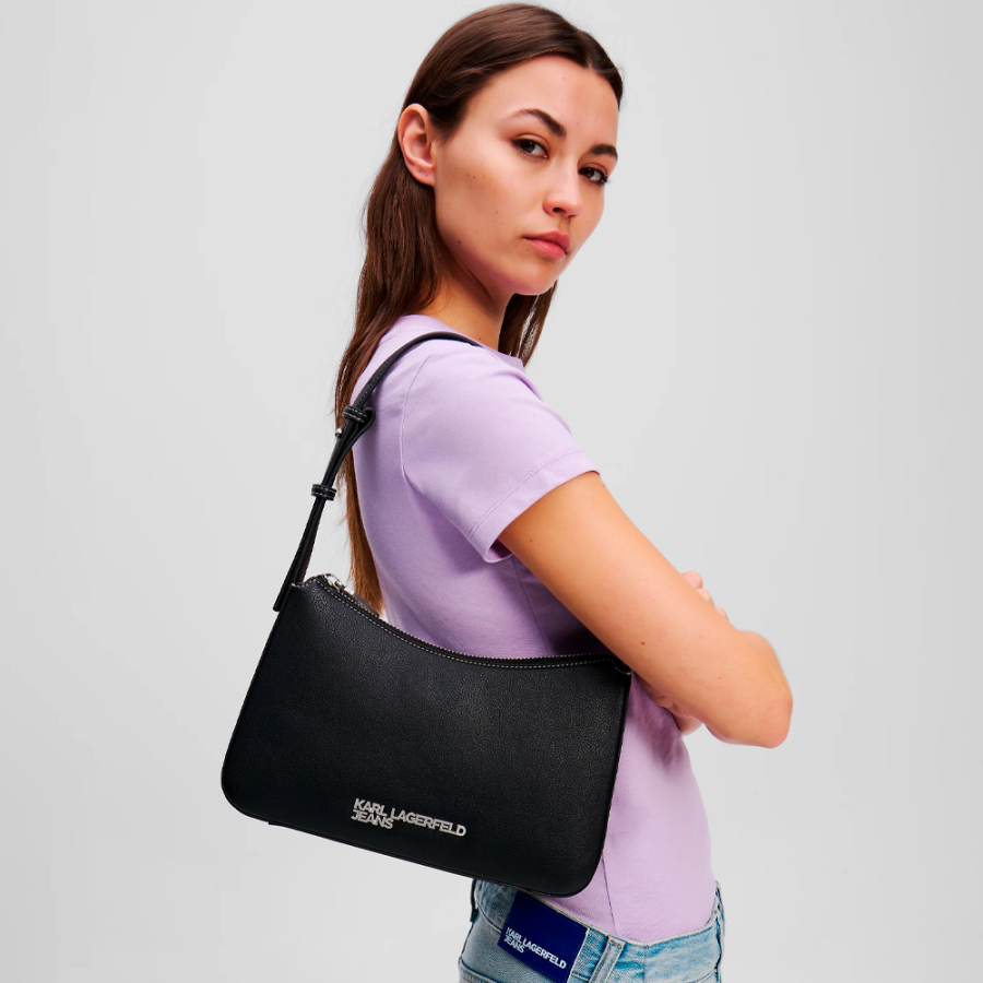 shoulder-bag-with-metal-logo-of