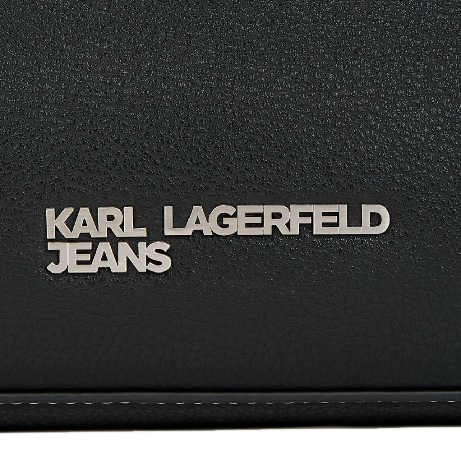 petit-sac-a-bandouliere-avec-logiciel-metallique