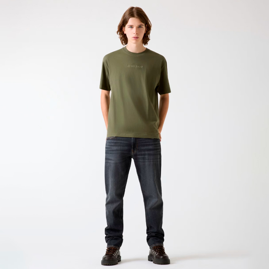 t-shirt-avec-logo-brode