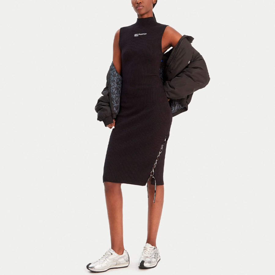 gestricktes-spitzenkleid-mit-binde