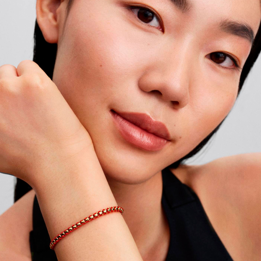 bracelet-a-chaine-serpent-en-cordon-rouge