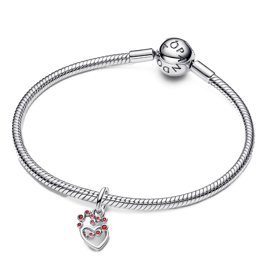 ciondolo-con-cuori-collegati-e-gemme-rosse