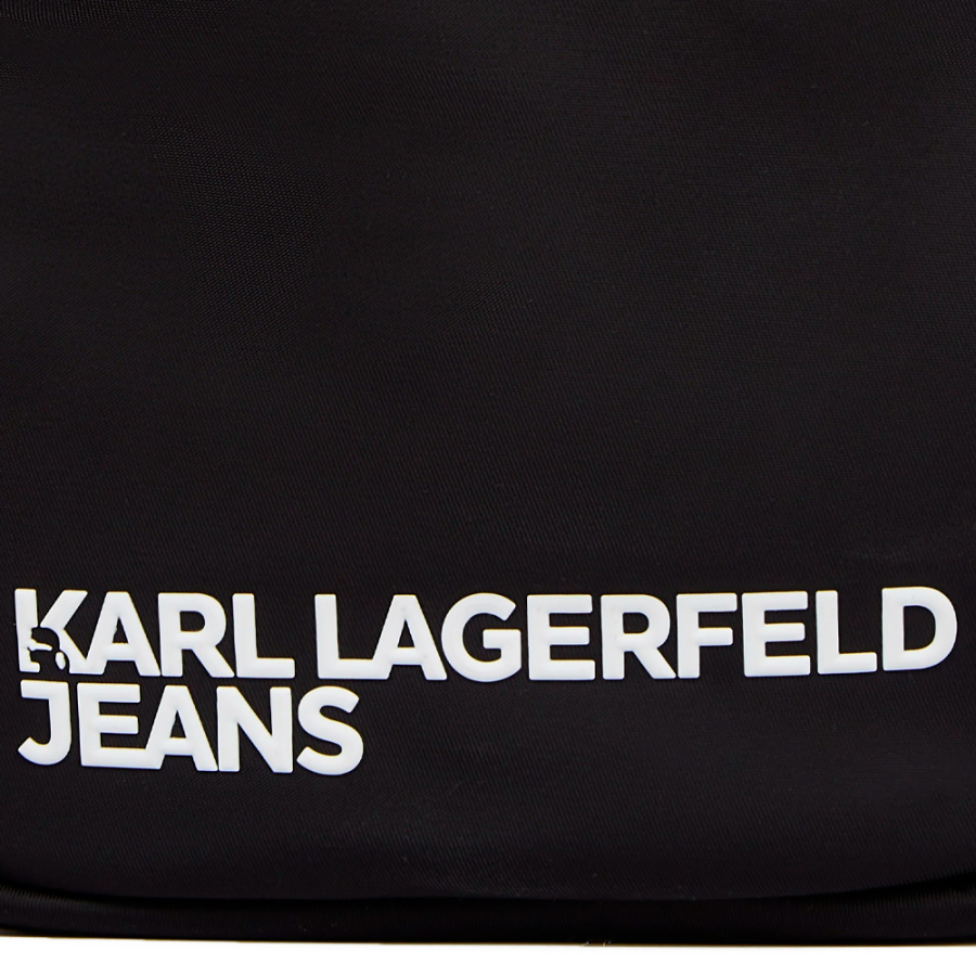 nylon-shoulder-bag-a3m30354