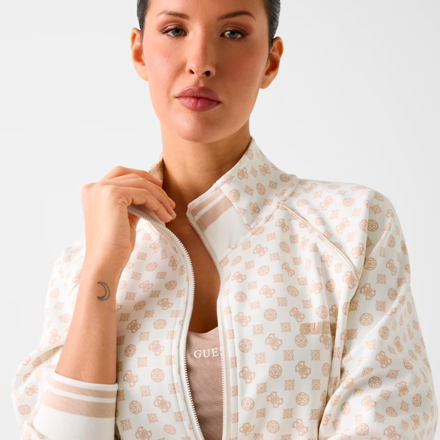 moletom-com-logotipo-estampado