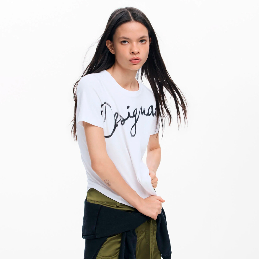 strick-t-shirt-mit-logo