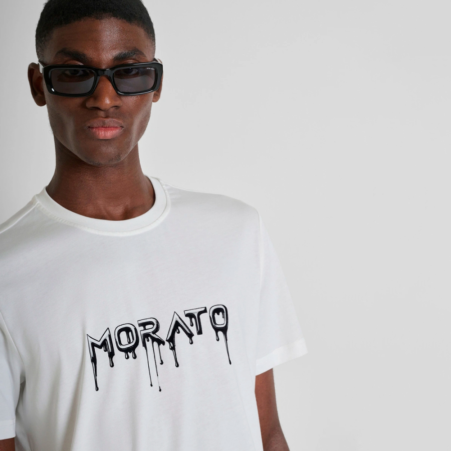 camiseta-regular-fit-con-logotipo-estampado