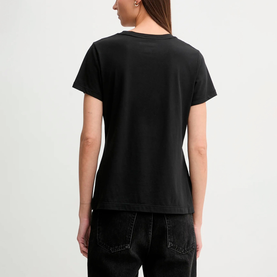 camiseta-com-logotipo-de-strass