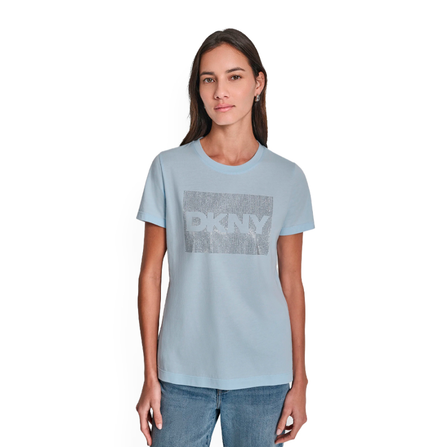 camiseta-com-logotipo-de-strass