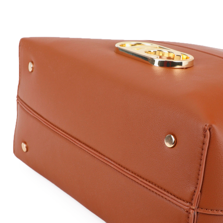 einkaufstasche-mit-geknoteten-henkeln-und-bodenteil