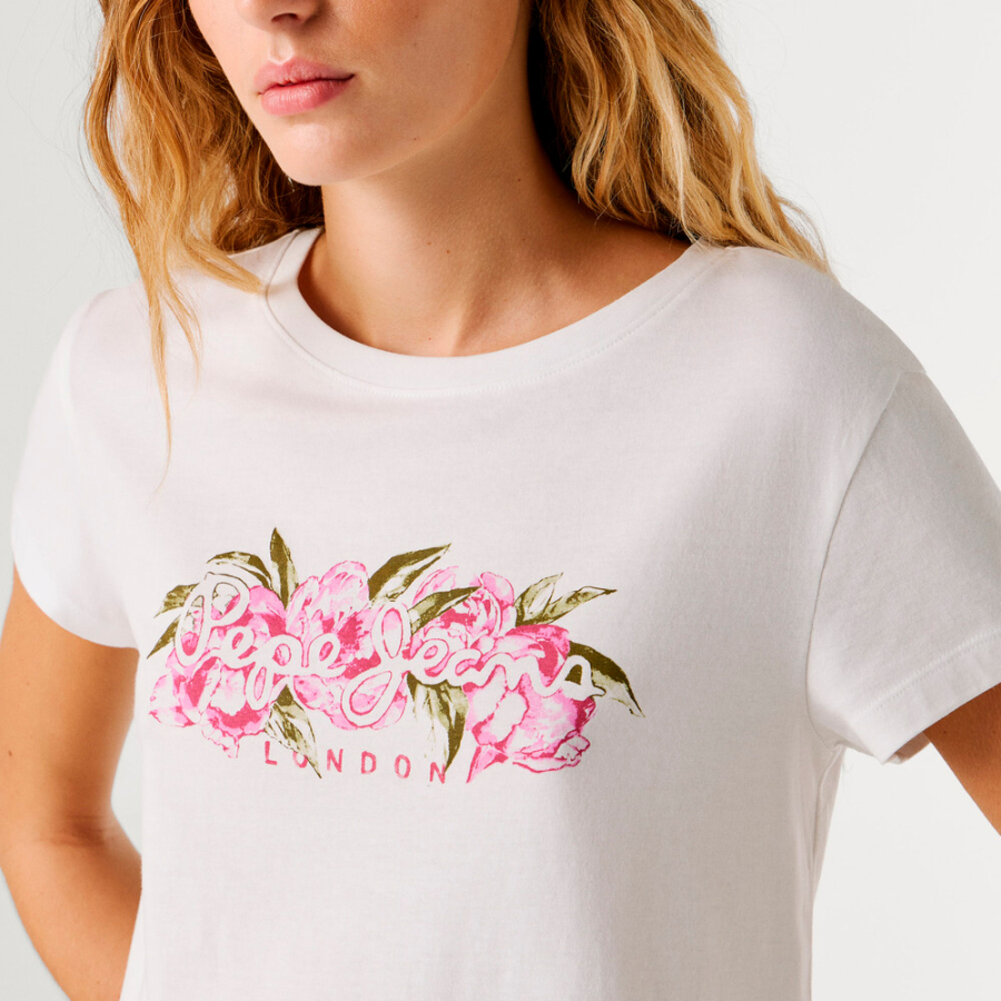 t-shirt-mit-bedrucktem-blumenlogo