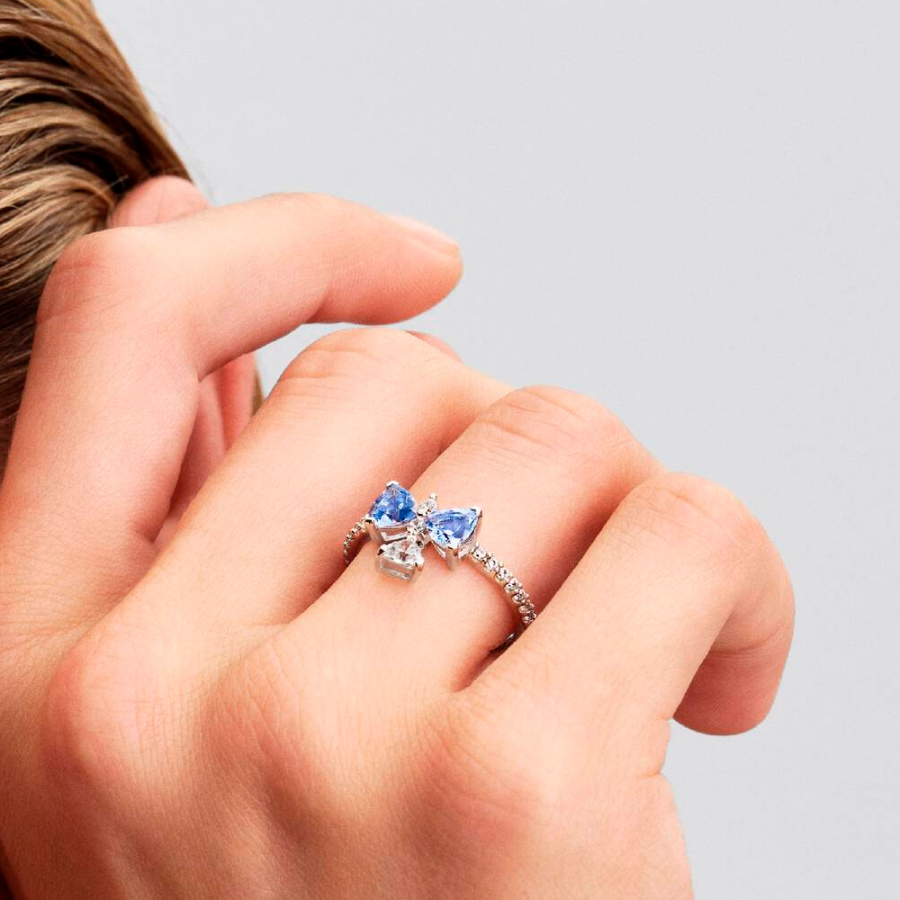 anel-bridgerton-blue-ribbon-194337c01