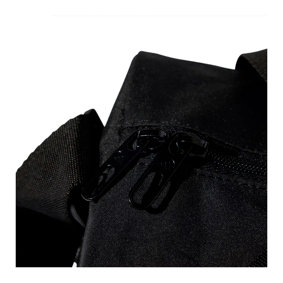 bolsa-esportiva-extra-pequena-linear