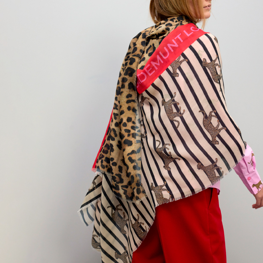 fular-estampado-combinado-de-rayas-y-leopardos